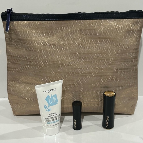 Lancome Clutch bag Skincare and Makeup Set with Blush rouge and cleanser NEW - Picture 3 of 11